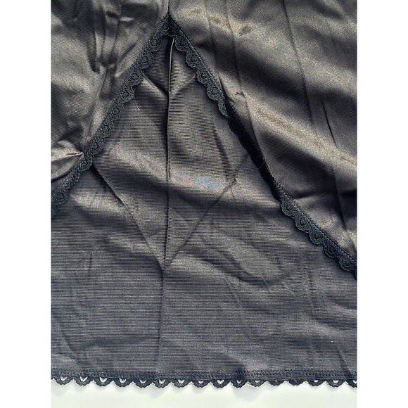 Vintage Warner's Black Back Slit Slip Lace Trim Made USA, Nylon Antron III - Picture 4 of 7